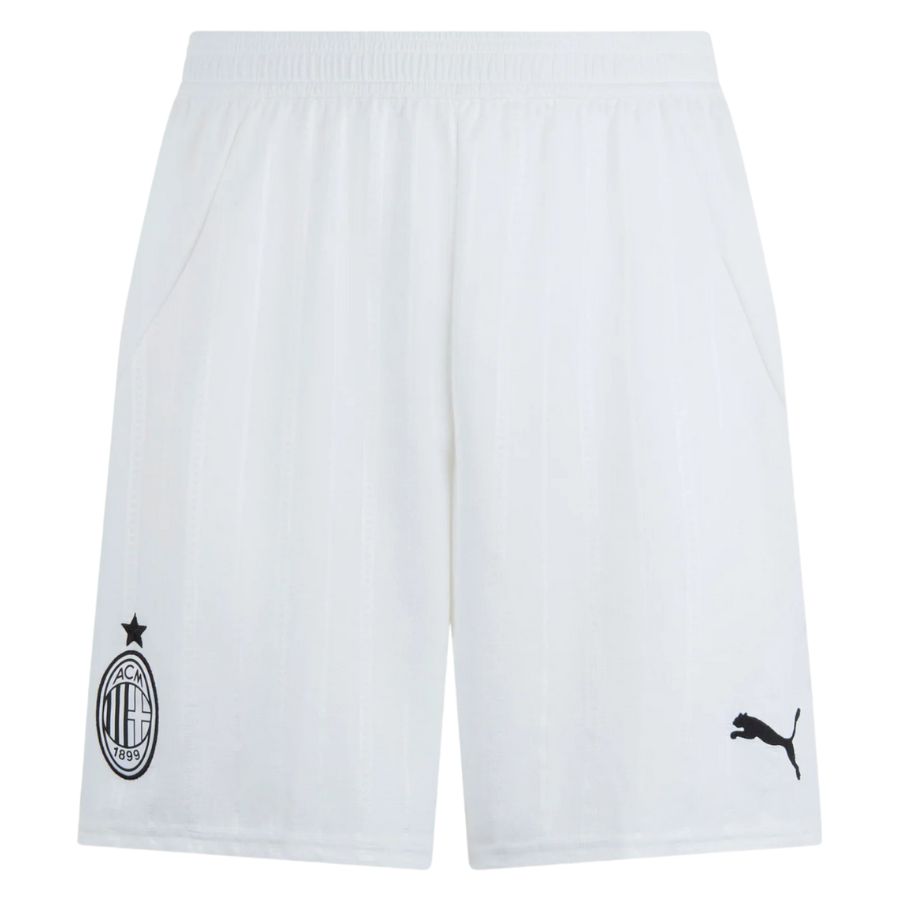 Short-Milan-AC-Exterieur-2024-2025_662c9642-d7b6-4b34-9793-3a612d132471